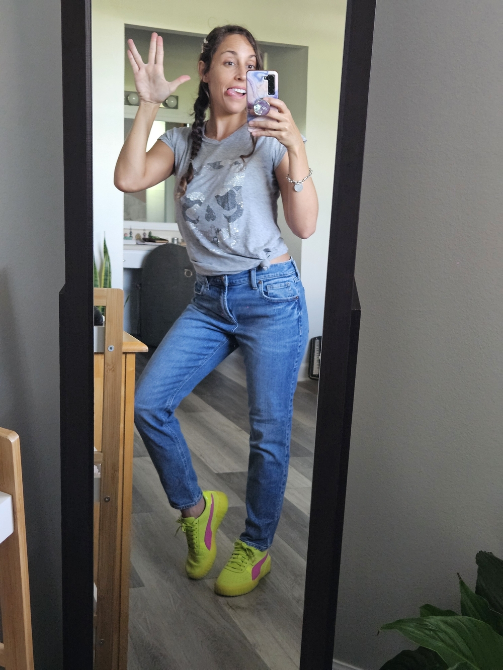Old Navy Medium Blue Boyfriend Jeans Size 2 Light Wash Straight Denim